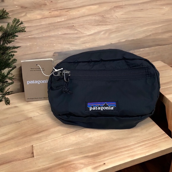 New with Tag Patagonia ultralite  hip pack fanny pack black 1 L Authentic - Picture 2 of 8